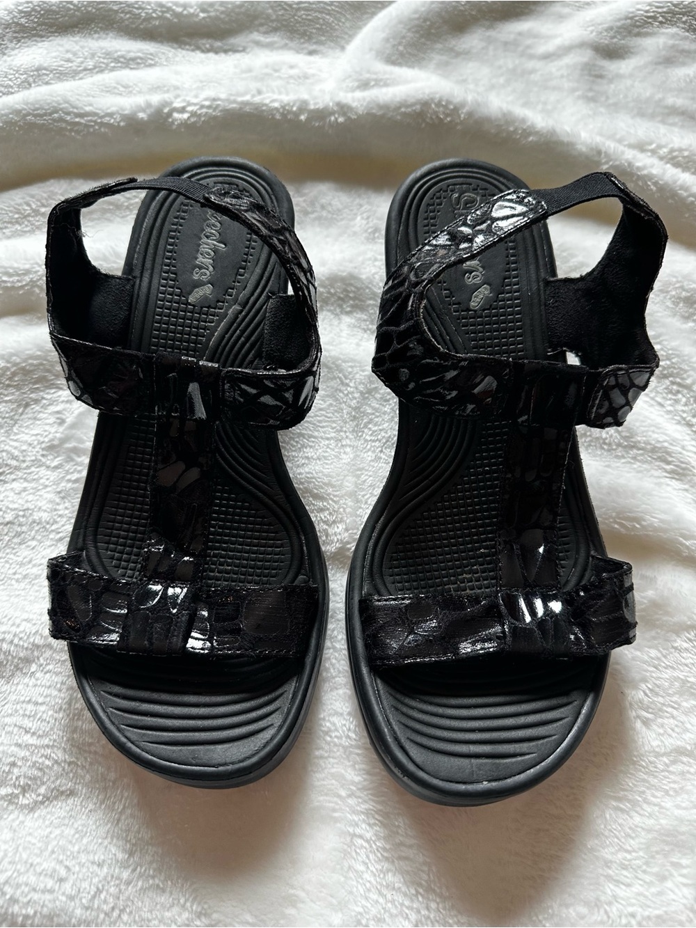 Skechers Black Patent Strappy Comfort Sandals